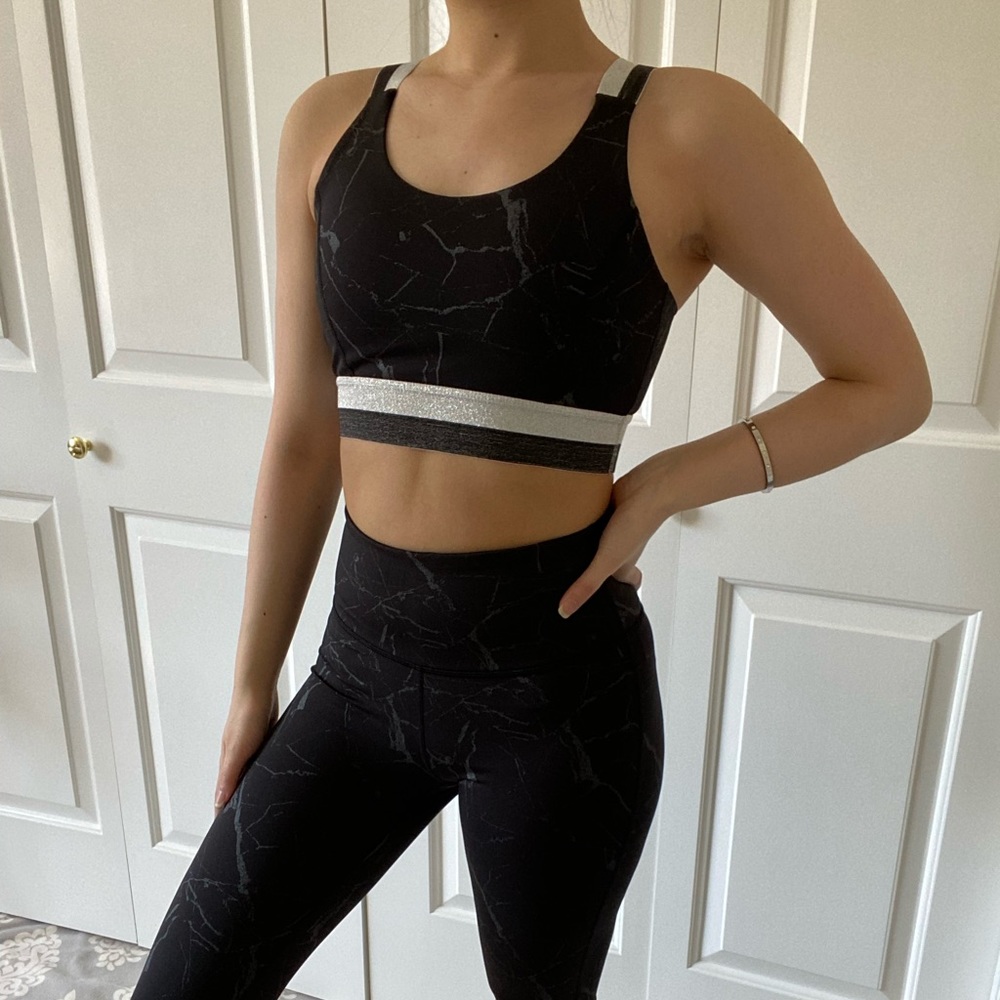 MARBLE - Black & Silver Marble Print Workout 2 Piece Set Sports Bra & Leggings